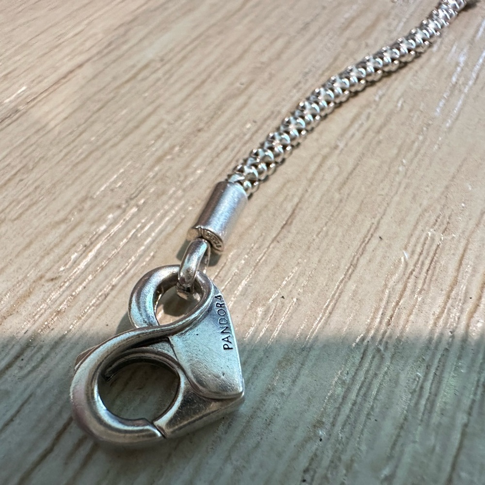 Pandora Studded Infiniti heart bracelet - Picture 2 of 3